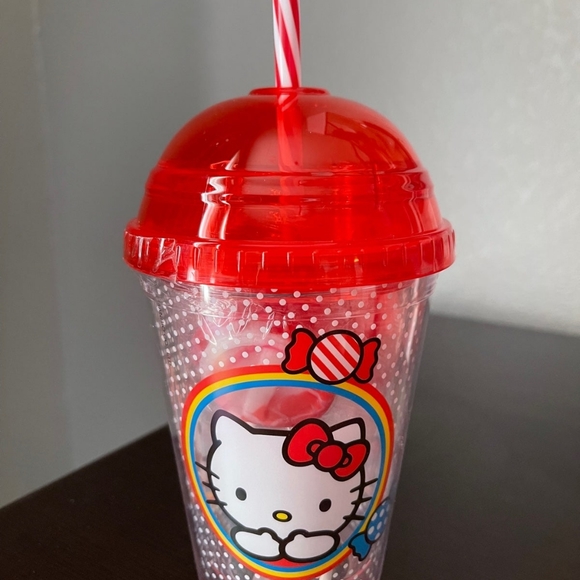 Hello Kitty Red Tumbler with Lollipops. - Picture 3 of 3